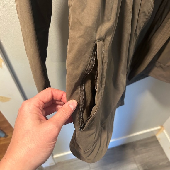 Eastern mountain sports trench coat - Picture 6 of 10